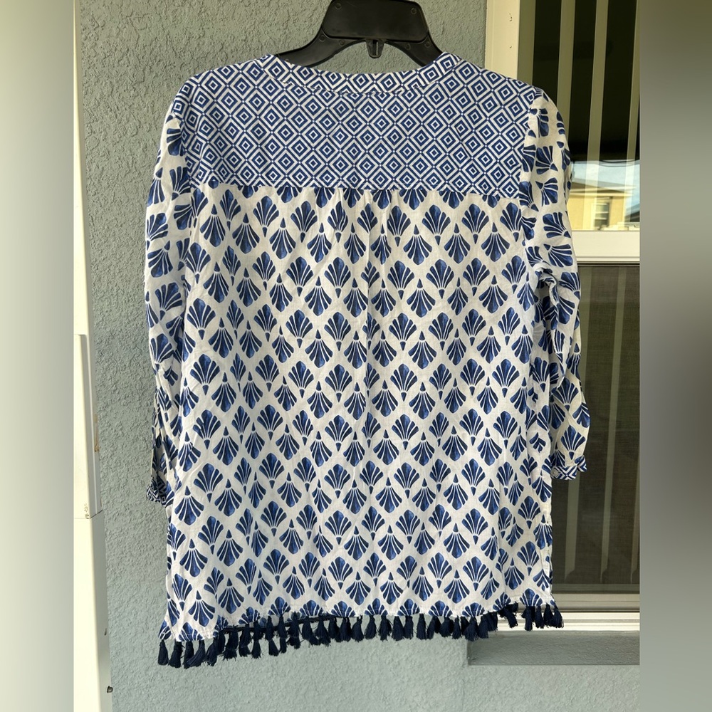 Talbots Cotton Geometric Lightweight V-neck Pullover Tassel Hem Top Size Med - Picture 2 of 6